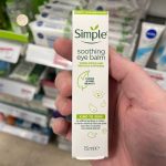 بالم دور چشم تسکین دهنده سیمپل Simple Soothing Eye Balm - Image 2