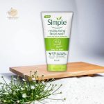 شوینده صورت مرطوب کننده سیمپل Simple Moisturising Facial Wash